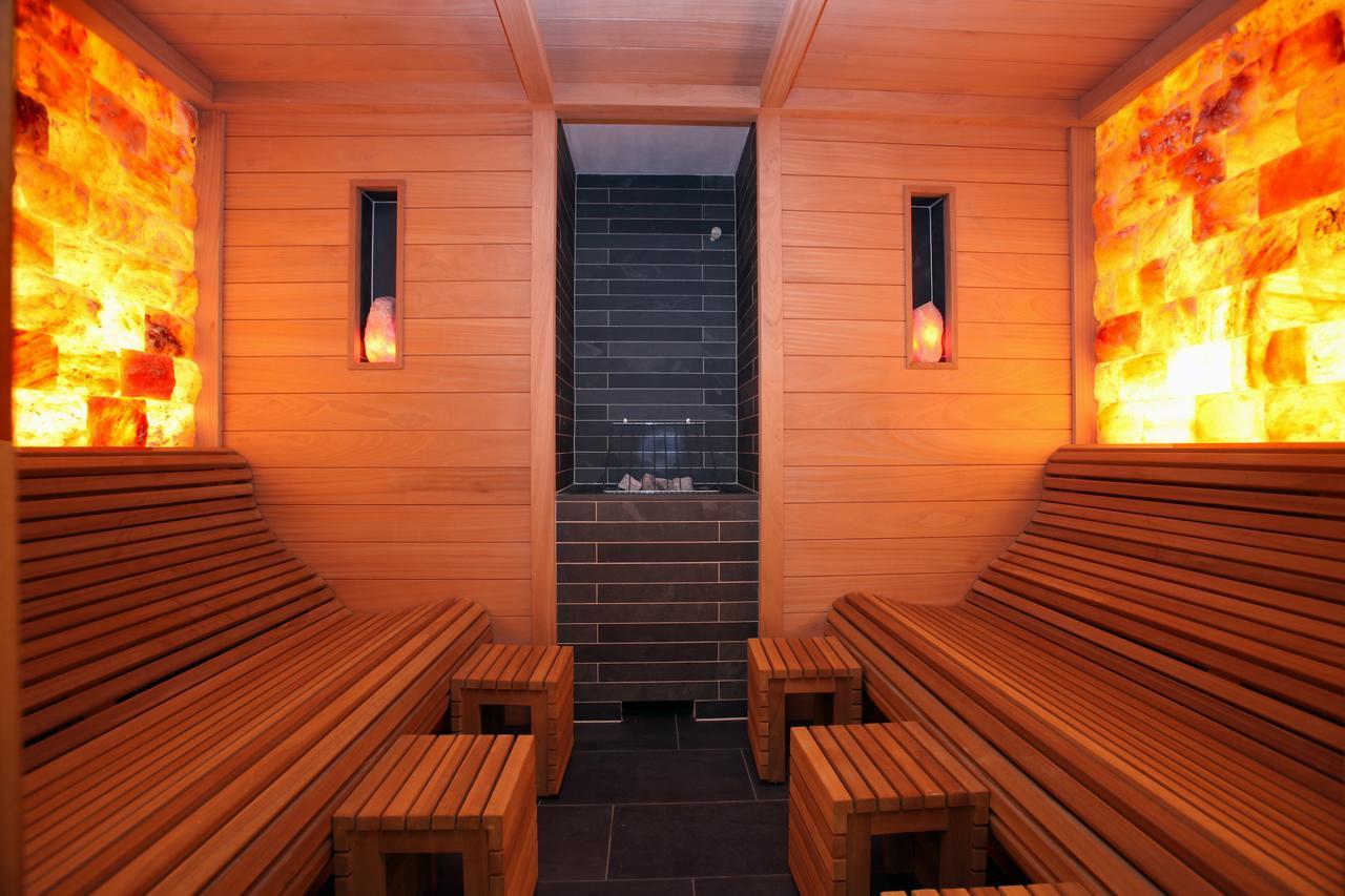Hotel Restaurant Krone Hayna  エクステリア 写真