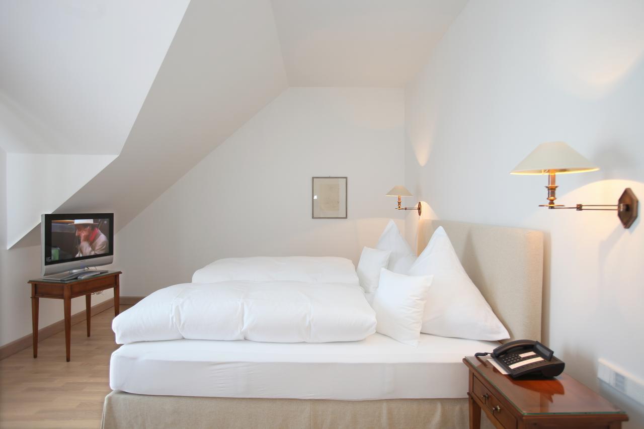 Hotel Restaurant Krone Hayna  エクステリア 写真